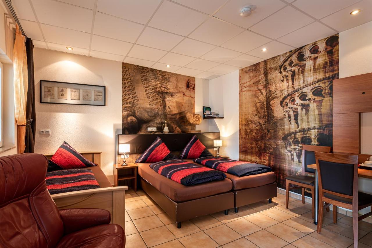 Land-Hotel Zum Schwan, Garni Weilerswist-Metternich, 3 E-Ladestationen, Naehe Phantasialand, Palmenparadies Euskirchen Bagian luar foto