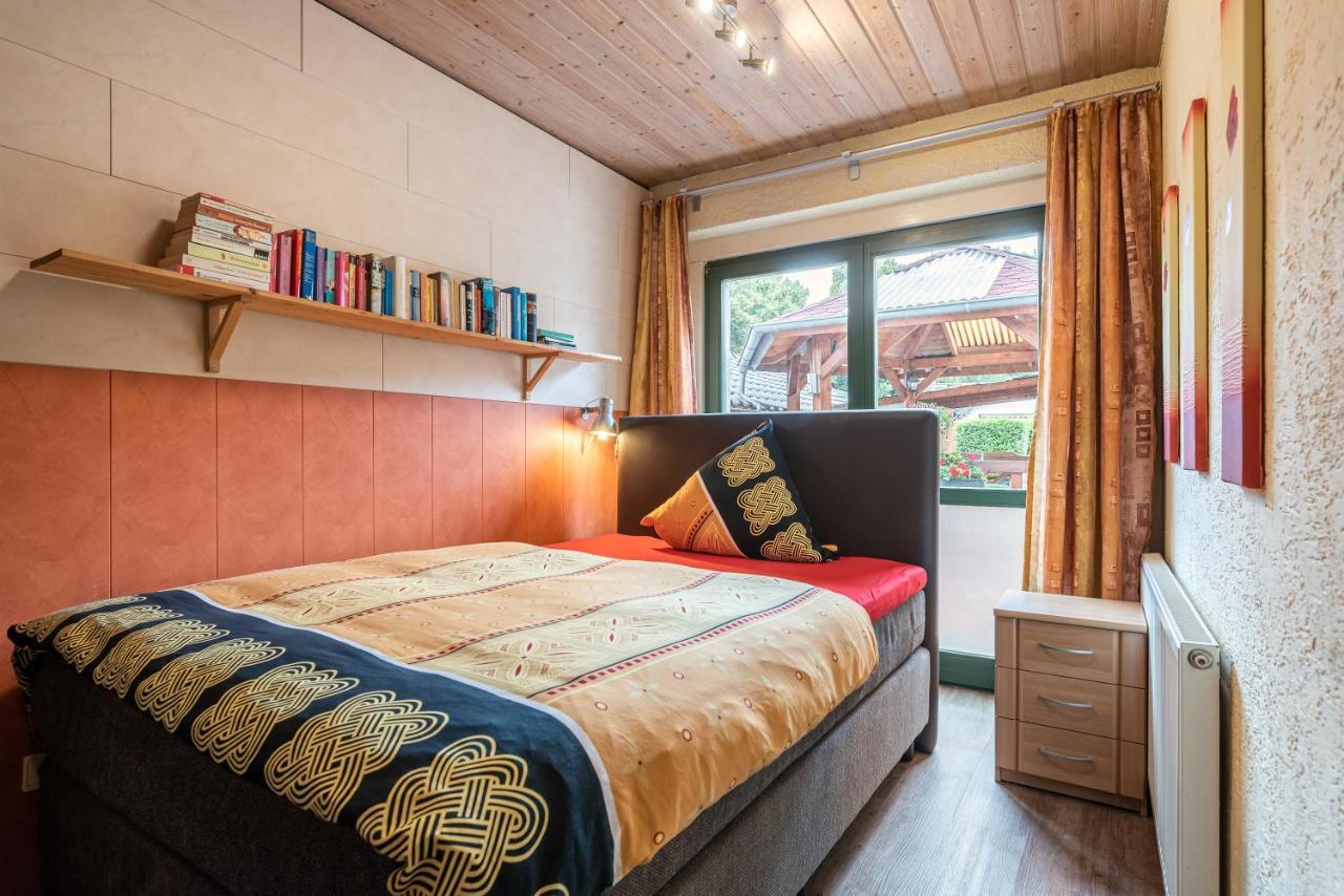 Land-Hotel Zum Schwan, Garni Weilerswist-Metternich, 3 E-Ladestationen, Naehe Phantasialand, Palmenparadies Euskirchen Bagian luar foto
